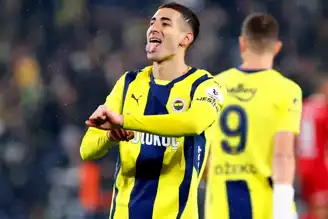 Fenerbahçe, Antalyaspor'u 3-0 Yendi!