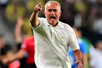 Mourinho Göztepe Maçında Cezalı!