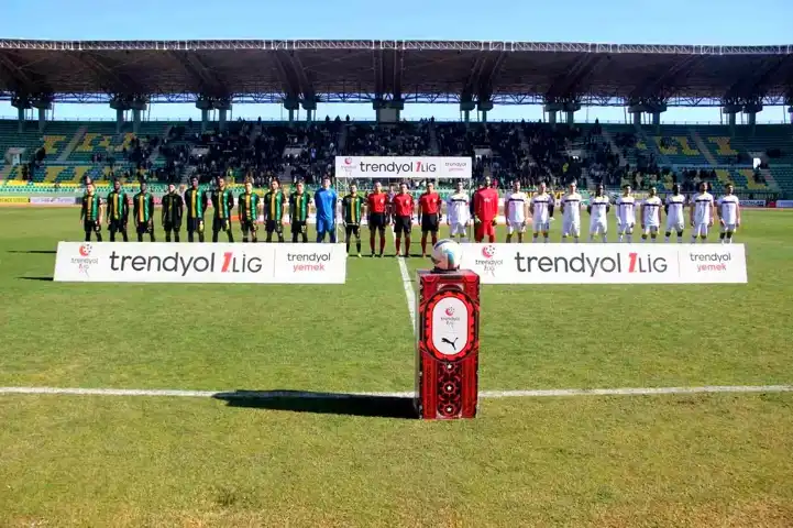 Şanlıurfaspor - İstanbulspor: 0-0 Beraberlik!